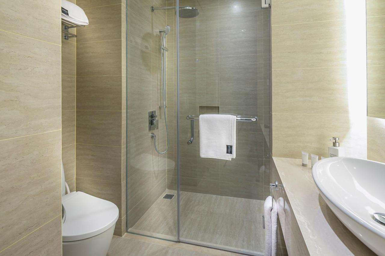 HARRIS Vertu Hotel Harmoni Jakarta Exterior foto