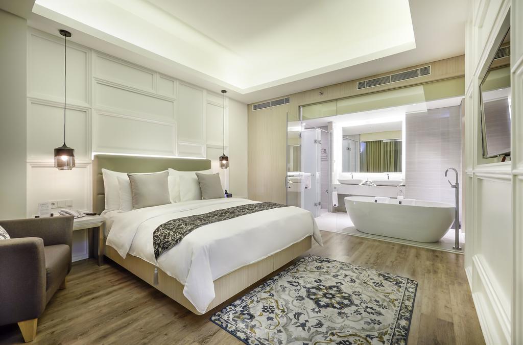 HARRIS Vertu Hotel Harmoni Jakarta Exterior foto